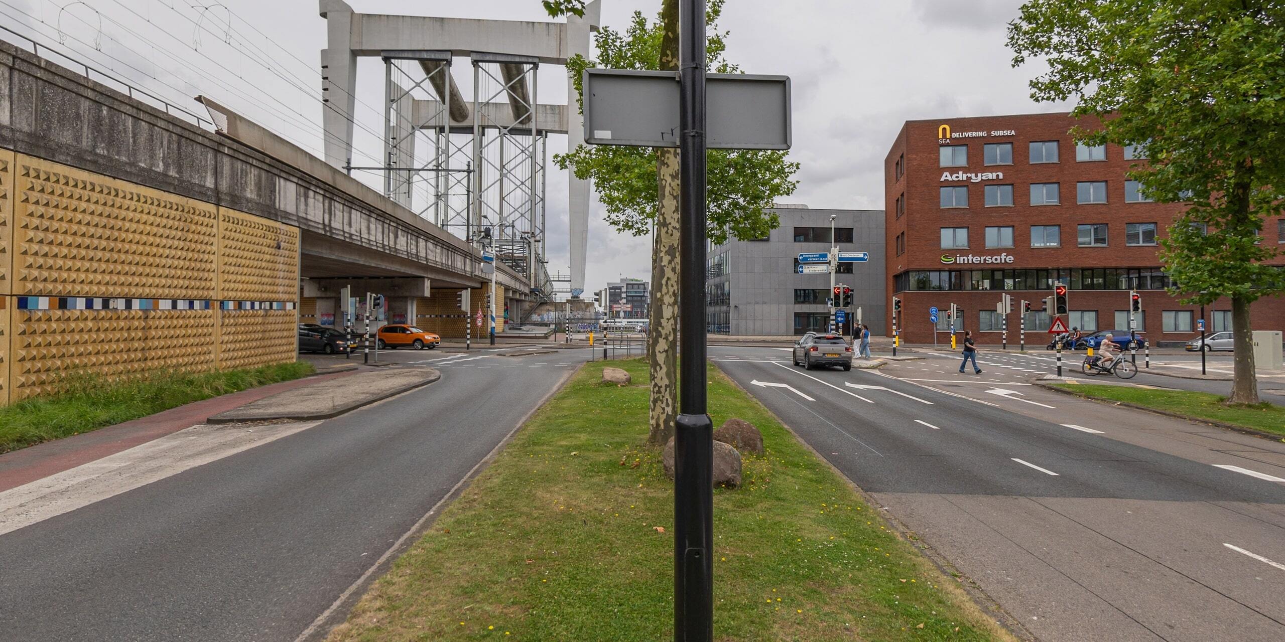 Herinrichting Burgemeester de Raadtsingel kruispunt voor