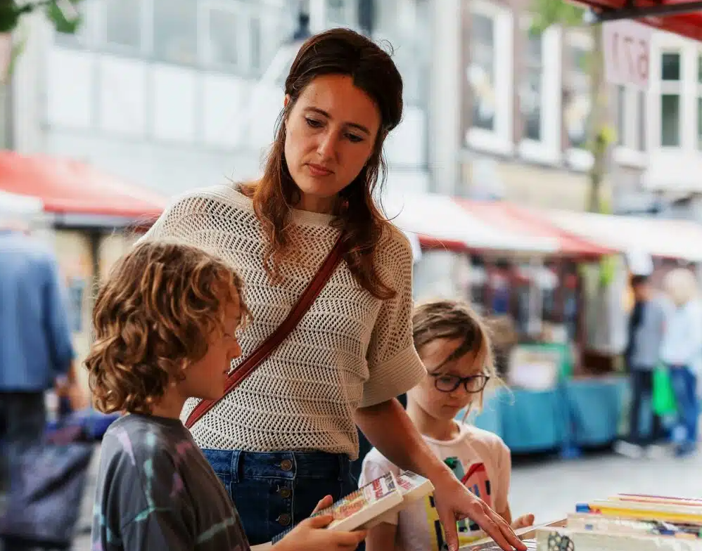 Dordtse boekenmarkt -werk aan de weg